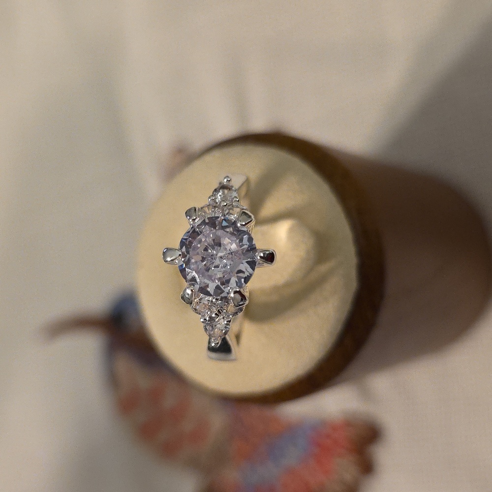 Stunning 925 Silver Women's Ring with Crystal Accents